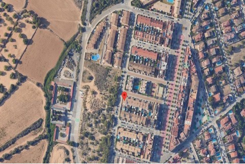 Calle Josep Estalella i Mestres 21, Cubelles 2