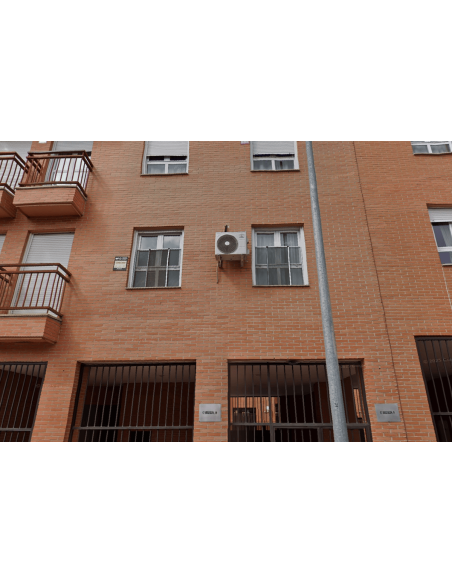 Calle Padilla 4, Parla